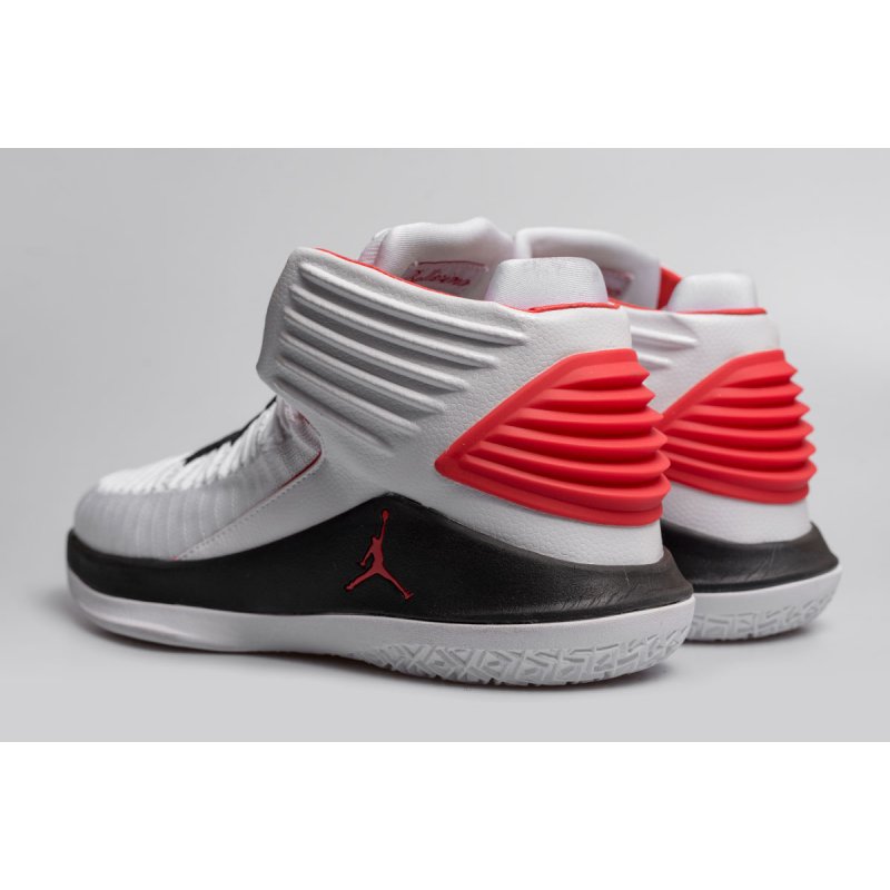 Кроссовки Air Jordan XXXII