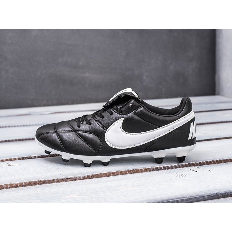 Футбольная обувь Nike Premier II FG