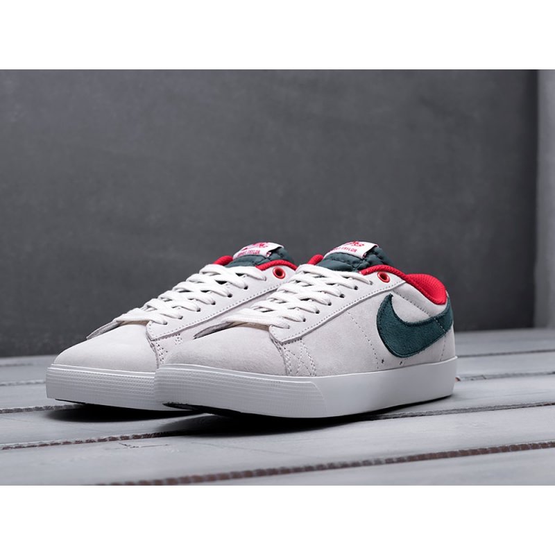 Кроссовки Nike SB Blazer Low