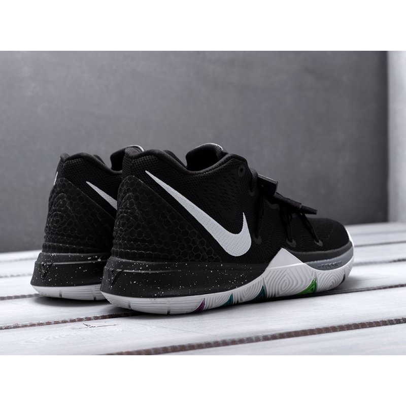 Кроссовки Nike Kyrie 5