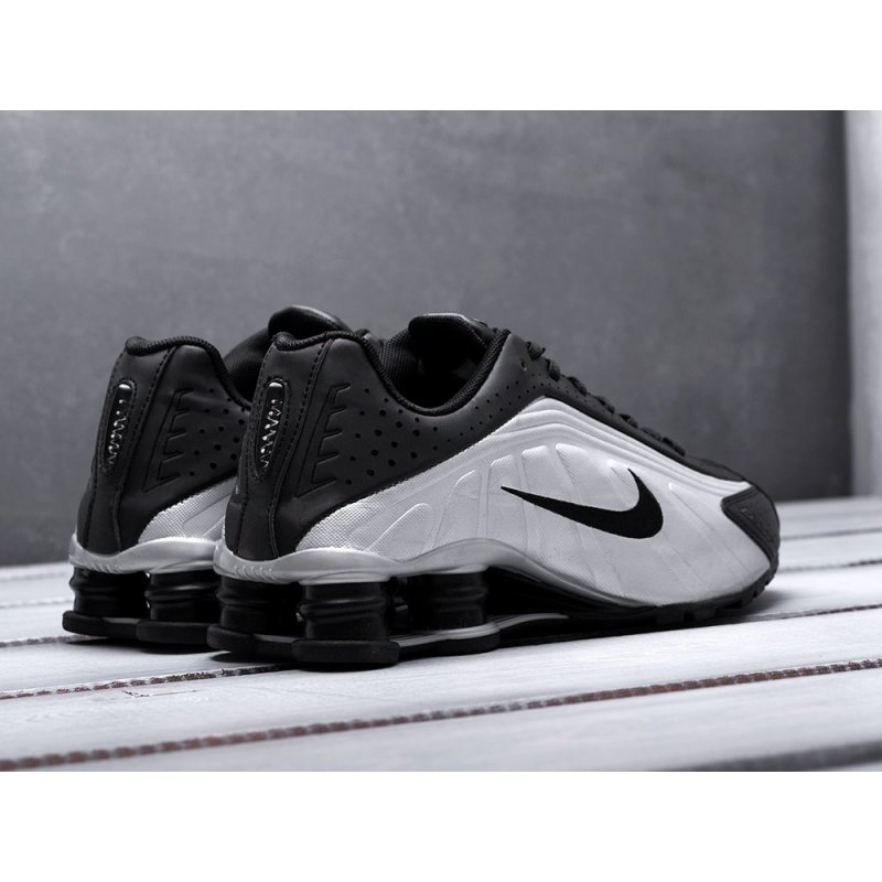 Кроссовки Nike Shox R4