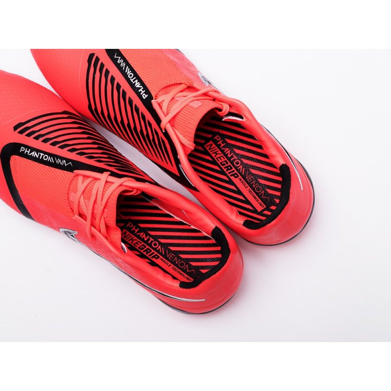 Футбольная обувь Nike Phantom Venom FG
