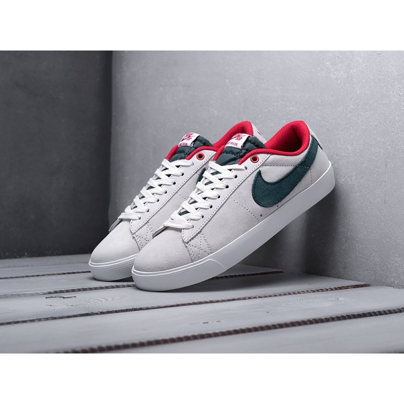 Кроссовки Nike SB Blazer Low